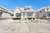 3BR Beach Retreat | Trails + Close to Beach | Pool