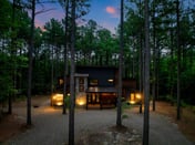 New Cabin | Hot Tub | Fire Pit | Arcade | Shuffleboard