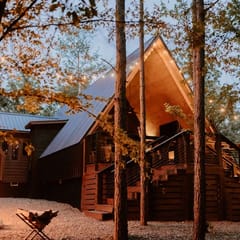 Luxury Couples or Family Cabin | Hot Tub | Fire Pit