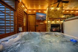 Couples Cabin*Hot Tub*Fire Pit*Screened Porch