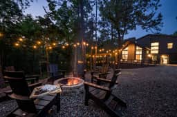 New Luxury Cabin*Views*Hot Tub*Firepit*Arcade