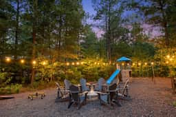New Luxe Cabin*Hot Tub*Ping Pong*Arcade*Playset