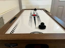 New Family Cabin*Foosball*Hot Tub*Arcade*Fire Pit