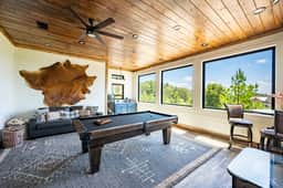 Mountain Top Cabin/Wedding Venue/Family Retreat