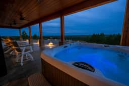 Mountain Top Cabin/Wedding Venue/Family Retreat