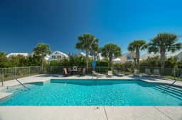 3BR Beach Retreat*Bikes*Trails+Close to Beach*Pool