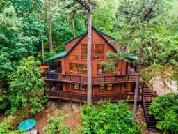 New Family Cabin/Hot Tub/Fire Pit/Pool Table/Games