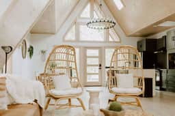 Luxury Couples or Family Cabin*Hot Tub*Fire Pit