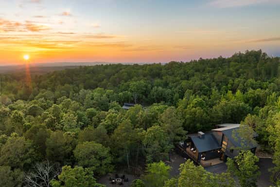 Hillside Hideaway | A Cabin Rental Getaway in Broken Bow, OK - Image 1