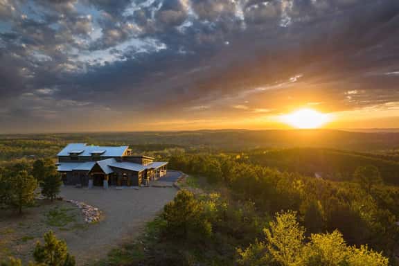 Mountain Top Vista/Family Retreat/Wedding Venue - Image 1
