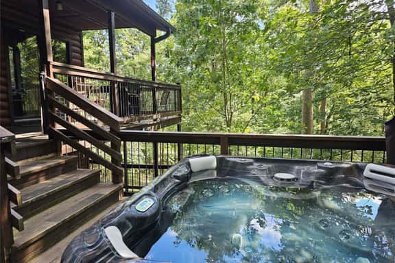 New Family Cabin | Hot Tub | Fire Pit | Pool Table | Games - Image 1