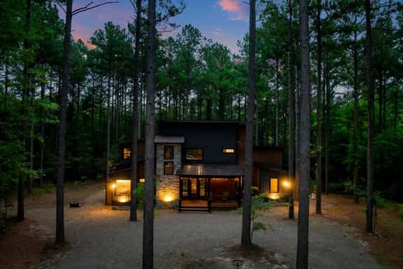 New Cabin | Hot Tub | Fire Pit | Arcade | Shuffleboard - Image 1