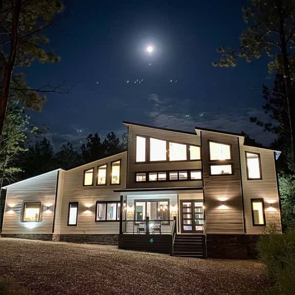 New Luxe Cabin*Hot Tub*Arcades*Foosball*Air Hockey - Image 1