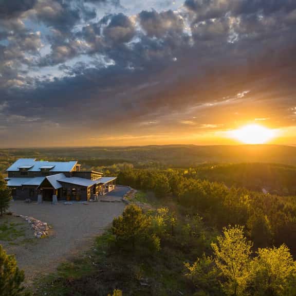 Mountain Top Vista/Family Retreat/Wedding Venue - Image 1
