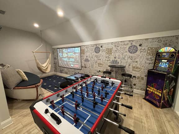 Gameroom*Pool*Bikes*4 Arcades*Firepit*Ping Pong