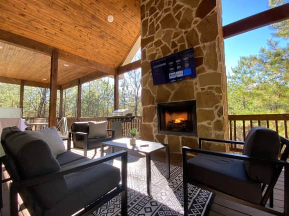 New Luxury Cabin*Hot Tub*Corn Hole*Fire Pit*Games
