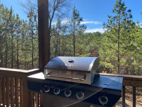 New Luxury Cabin*Hot Tub*Corn Hole*Fire Pit*Games