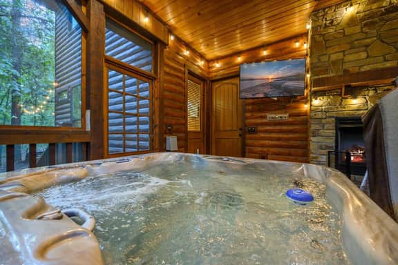 Family or 2 Couples*Fireplaces*Hot Tub*Horseshoes