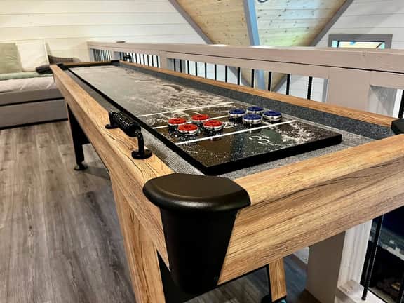New Family Cabin*Foosball*Hot Tub*Arcade*Fire Pit