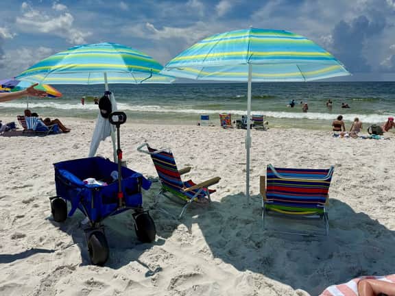 3BR Beach Retreat*Bikes*Trails+Close to Beach*Pool