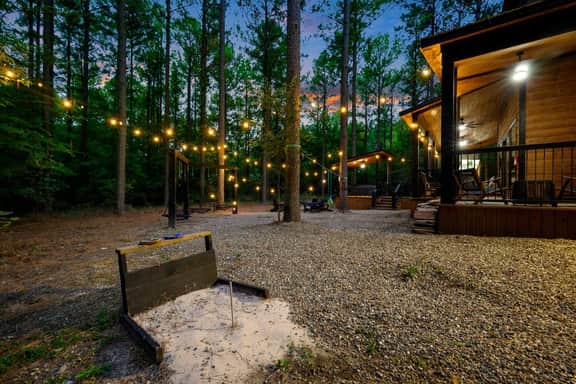 New Cabin*Hot Tub*Fire Pit*Arcade*Shuffleboard