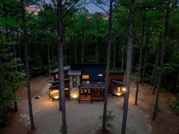 New Cabin*Hot Tub*Fire Pit*Arcade*Shuffleboard