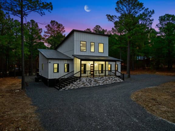 New Family Cabin*Treehouse*Hot Tub*Air Hockey