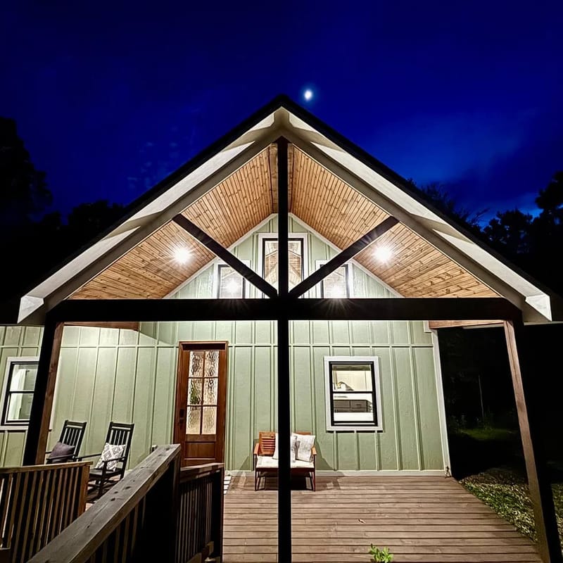 New Luxury Cabin*Hot Tub*Corn Hole*Fire Pit*Games