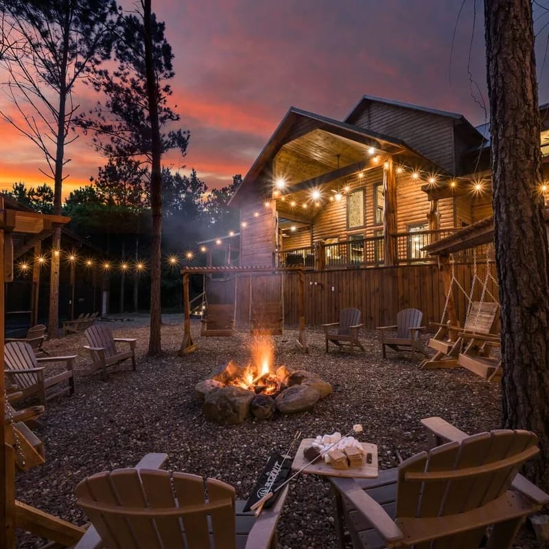 NEW Cabin w/ Private Pickleball/Families/Groups